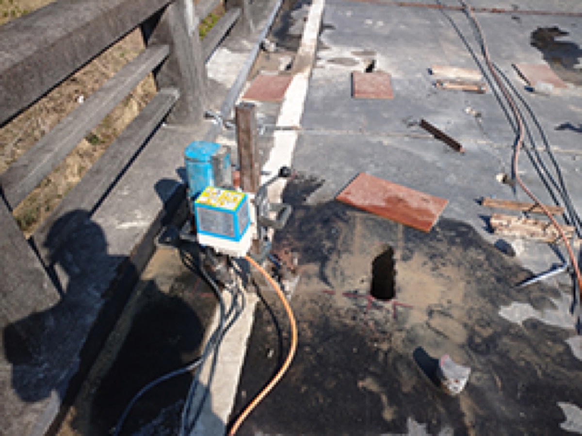 橋解体現場